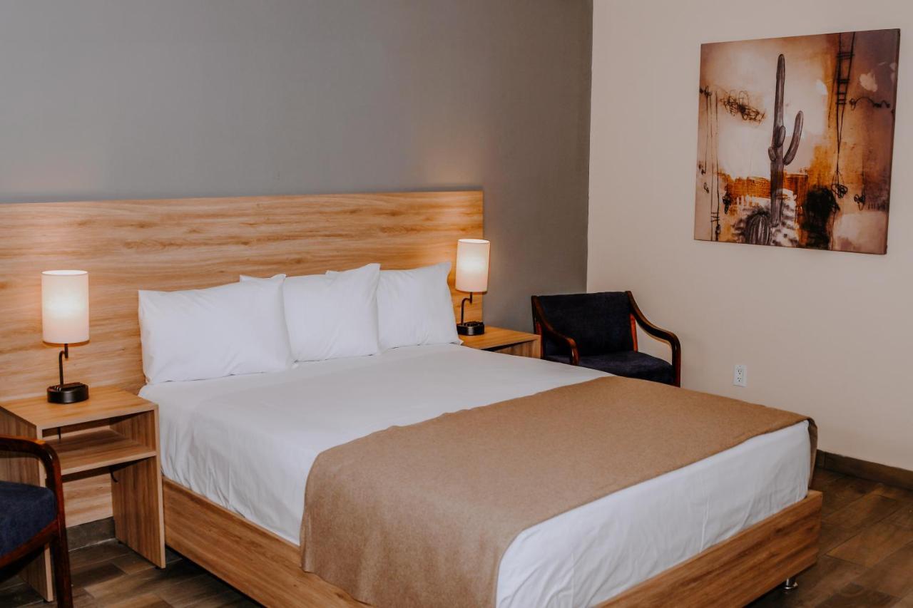 Hotel Dunas Near Consulate Ciudad Juárez Eksteriør bilde